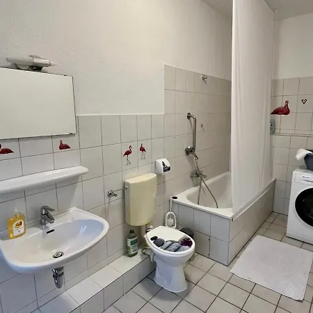 Apartments Im Herzen Von Neumuenster Innenstadt & Hbf Fusslaeufig, Mit Privatparkplatz Exterior foto