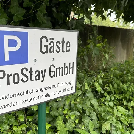 Apartments Im Herzen Von Neumuenster Innenstadt & Hbf Fusslaeufig, Mit Privatparkplatz Exterior foto