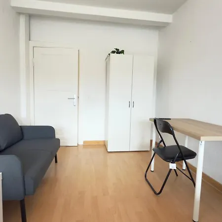 Apartments Im Herzen Von Neumuenster Innenstadt & Hbf Fusslaeufig, Mit Privatparkplatz Exterior foto