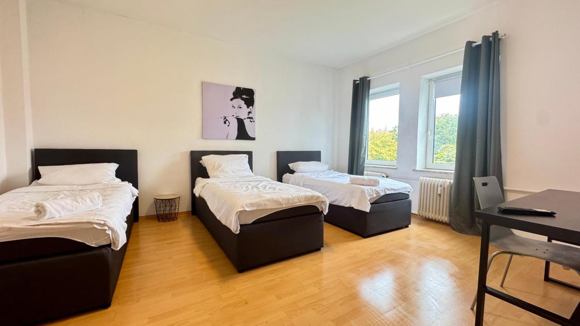 Im Herzen Von Innenstadt & Hbf Fusslaeufig, Mit Privatparkplatz Apartment *