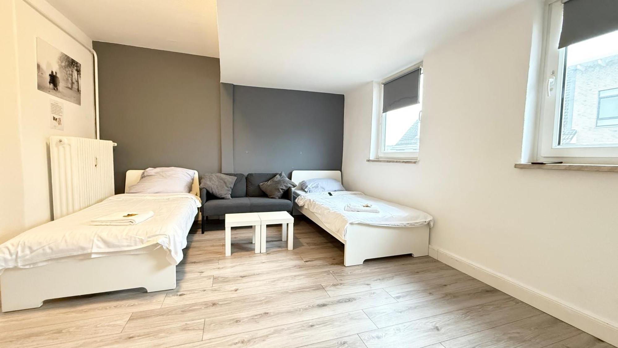 Apartment Im Herzen Von Innenstadt & Hbf Fusslaeufig, Mit Privatparkplatz *