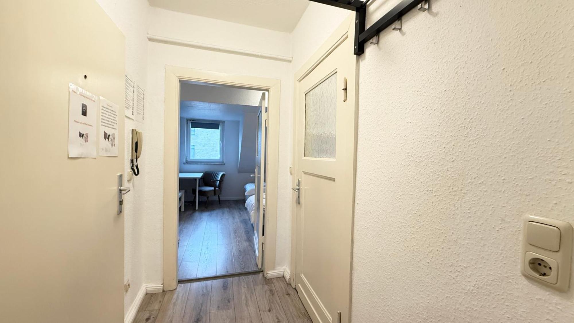 Im Herzen Von Innenstadt & Hbf Fusslaeufig, Mit Privatparkplatz Apartment Neumünster